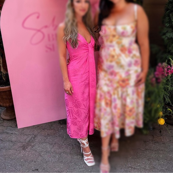 Pink midi dress - Picture 4 of 5